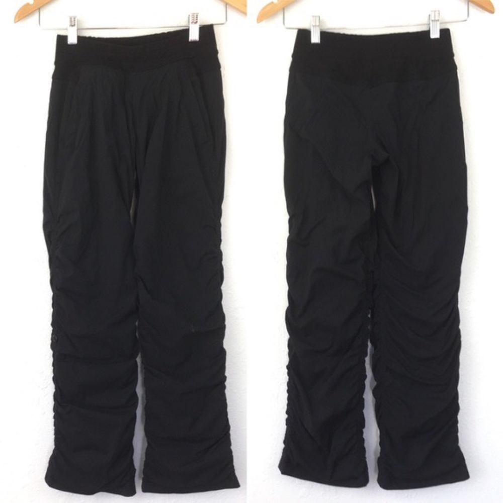 Black Ivivva Athletica studio pant - size 14